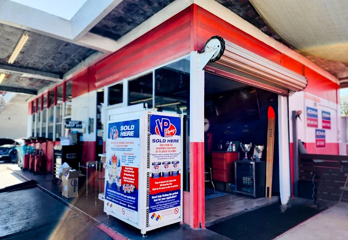 Gretchen's Automotive service bay